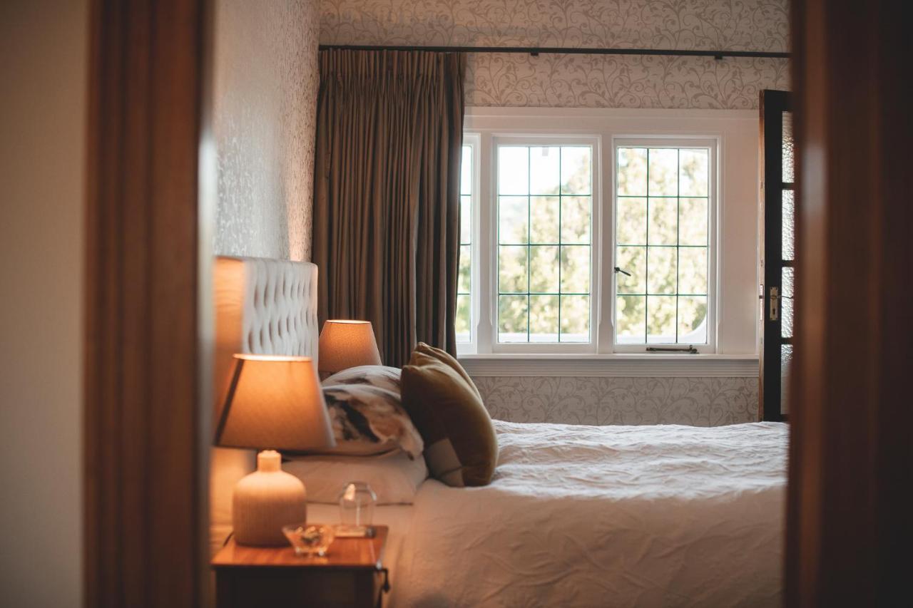 Cedar House Bed & Breakfast Гизбърн Екстериор снимка